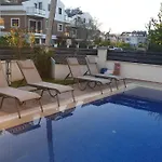 Merkezde Muhtesem Havuzlu Fethiye