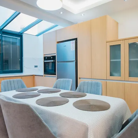 Merkezde Muhteşem Havuzlu * Fethiye