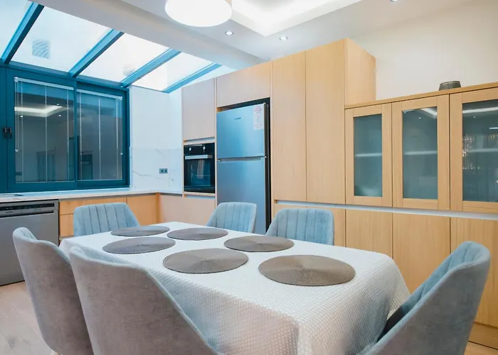 Merkezde Muhtesem Havuzlu * Fethiye