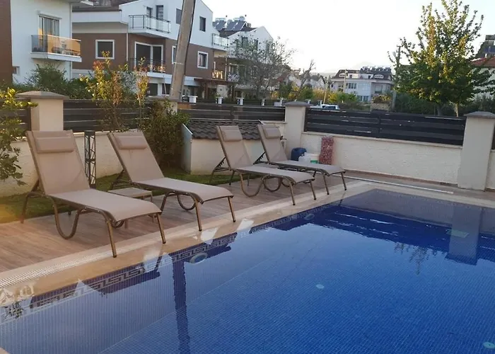 Merkezde Muhtesem Havuzlu * Fethiye