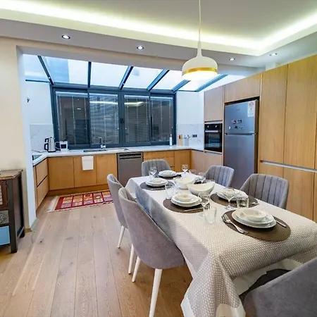 فيلة Merkezde Muhtesem Havuzlu